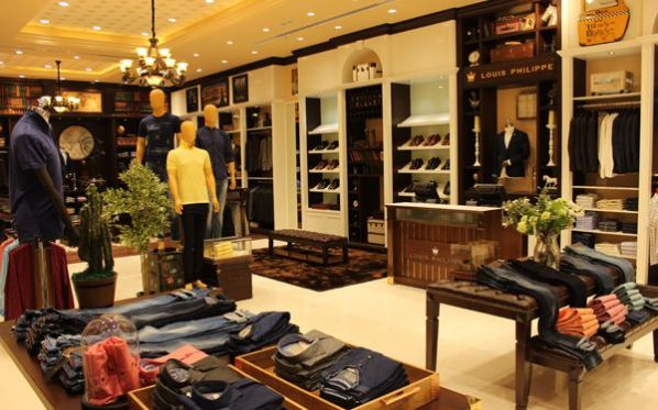 Louis Philippe opens its first store in Dubai