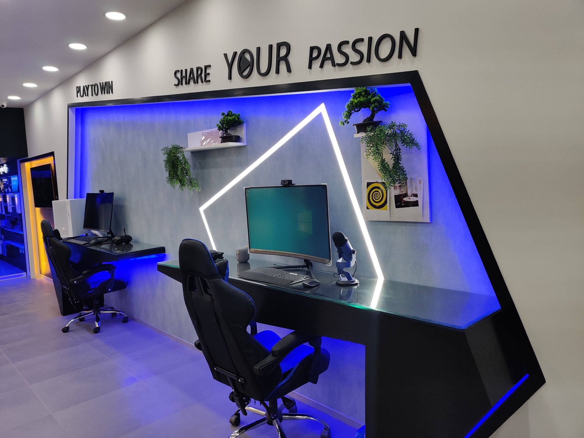 Logitech its first-ever experience store India