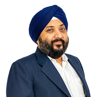 Sandeep Jabbal, Customer Care Associate &<br>Chief Digital Transformation<br>& Information Officer, Shoppers Stop