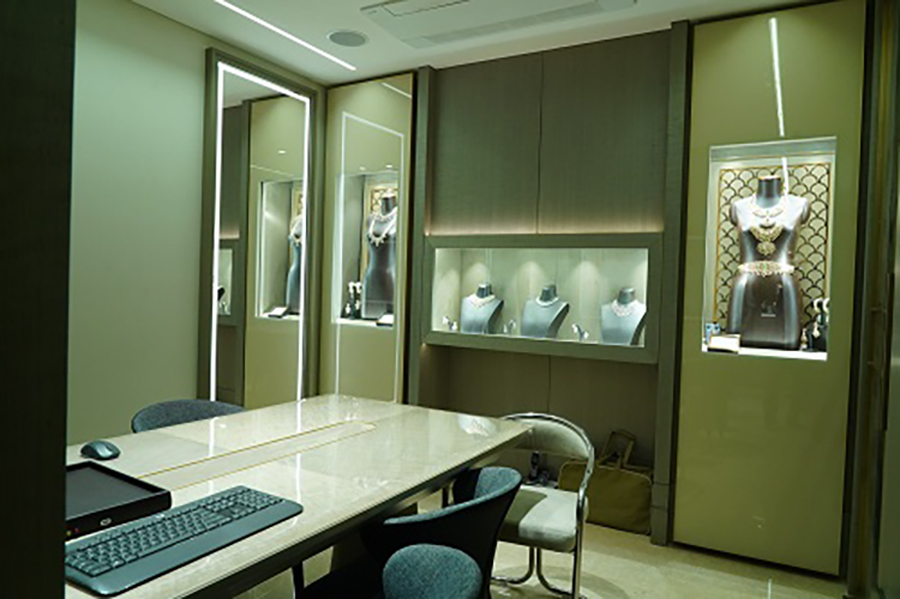 Premium jewellery brand interior