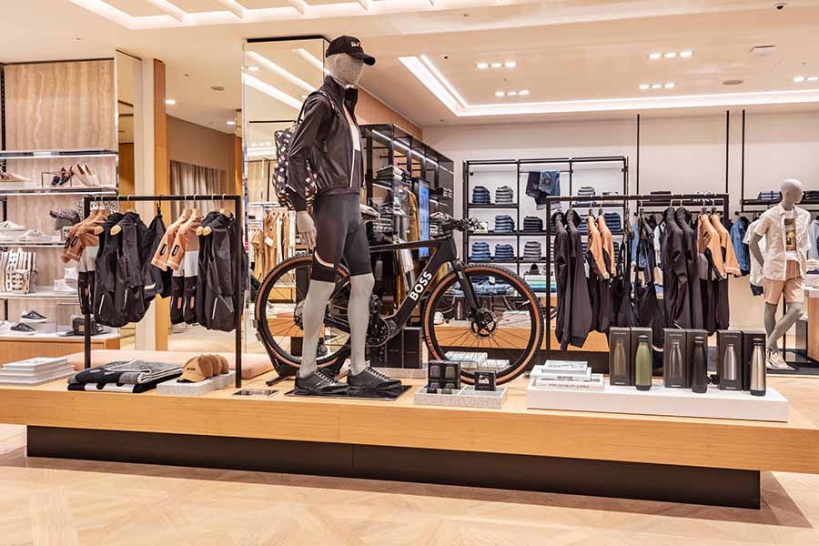 <b>Integrating values for rich Brand Experience</b> HUGO BOSS inside store, oxford street, London