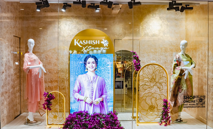 Shoppers Stop's in house display of Brand 'Kashish'