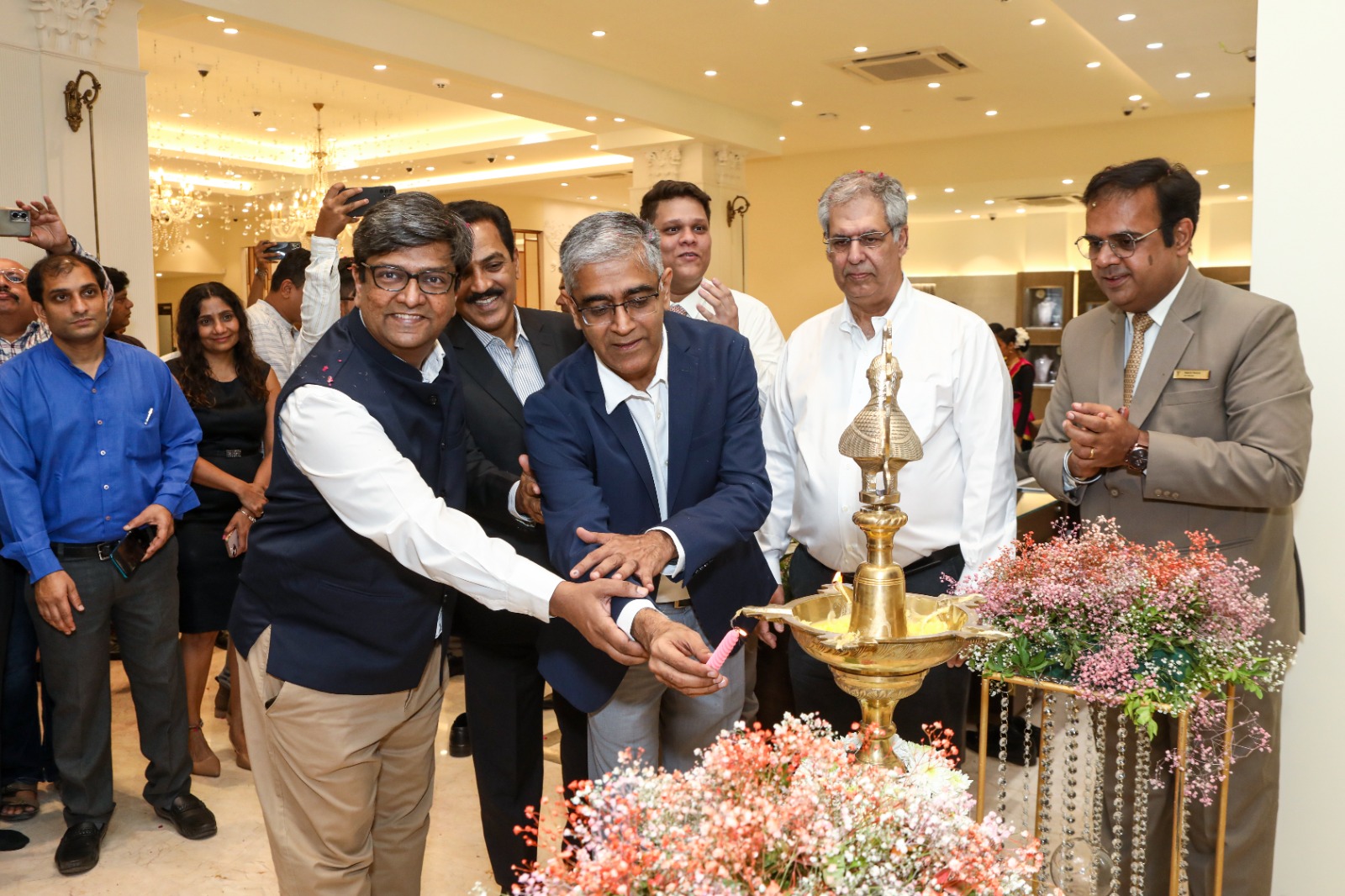 Tanisque pawai store launch