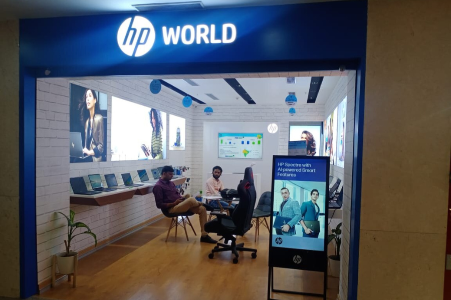 HP World store front look