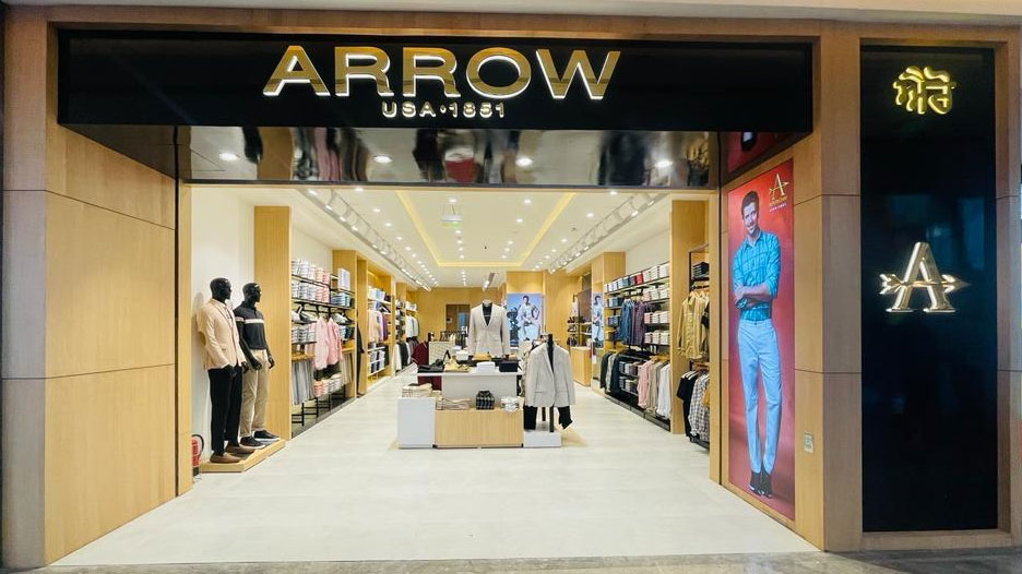 Arrow storefront 
