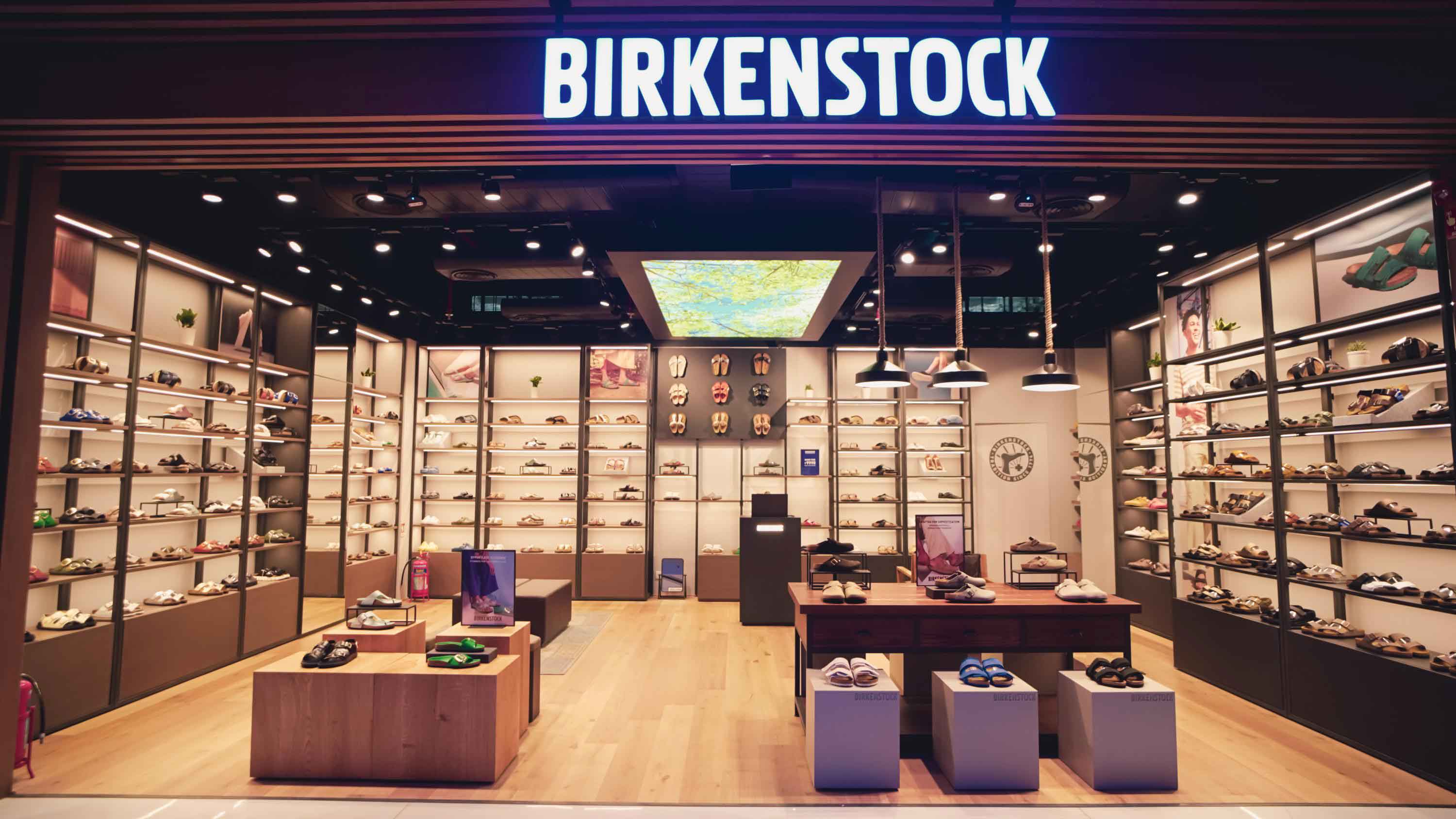 BIRKENSTOCK-Store-at-Mall-of-India,-Noida