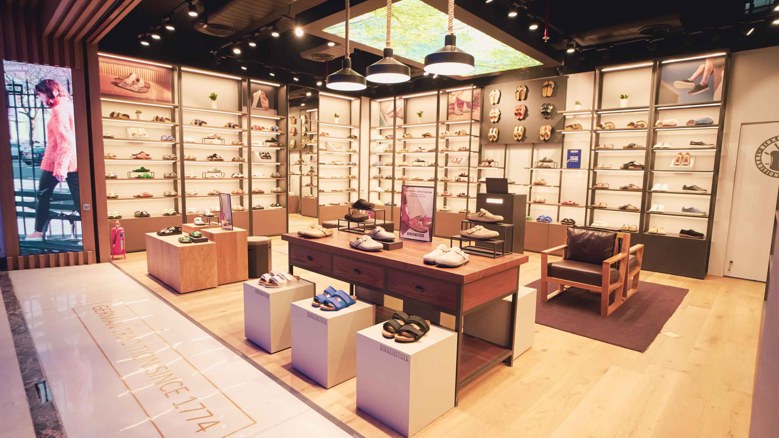 BIRKENSTOCK-Store-at-Mall-of-India,-Noida