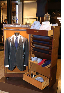 Brooks Brothers extends its phygital 