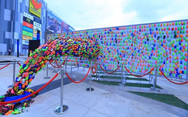 Phoenix Marketcity uses art to highlight the need for"œCar Poolingâ€