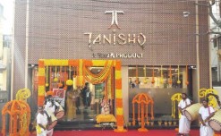 Tanishq launches its new store in Srerampore