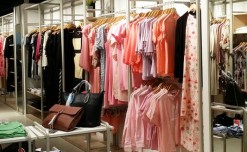 Limeroad pilots its first brick-and-mortar store