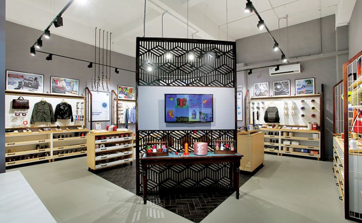 VM&RD Retail Design Awards 2018 : Coats Experience Center by Madura Coats