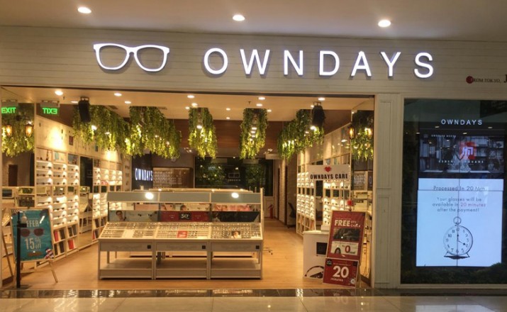 eyeglass shop near me now