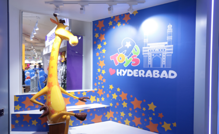 Toys"R"Us returns -  Ace turtle launches new store in India