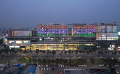 Longest electronic symbol of tricolor @ Mohali mall