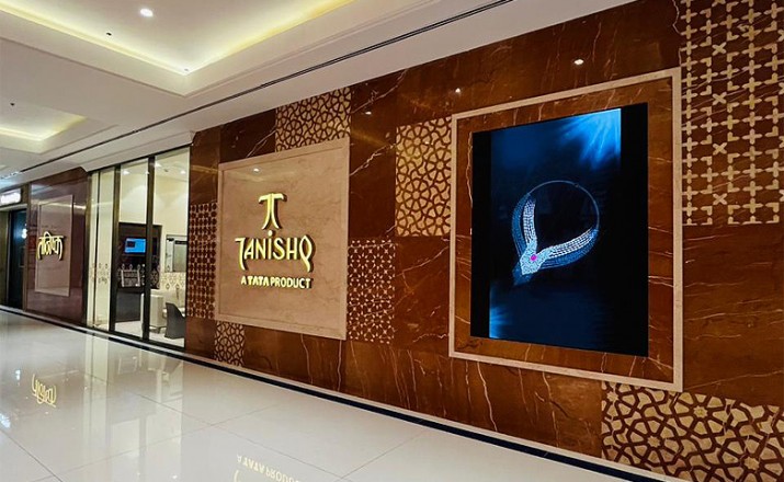 Tanishq’s expansive presence at Omaxe Chowk