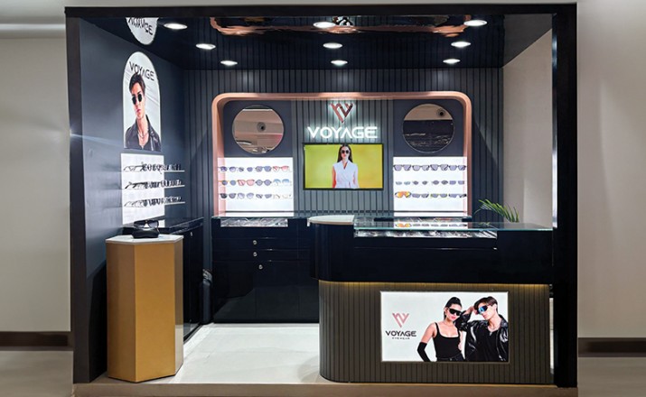 Kiosk says it all for Voyage Eyewear