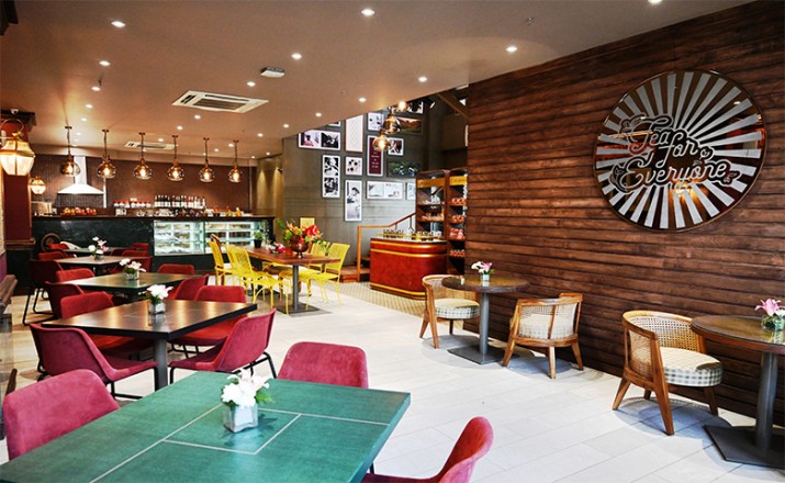 Wagh Bakri Tea Lounge wins award