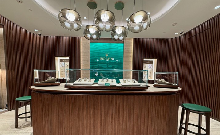 Rolex makes a new statement with store