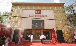 DP Jewellers opens 12th showroom in Dhar, Madhya Pradesh