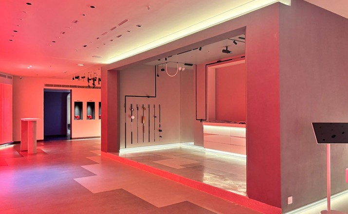 Aurora Lighting Experience Centre: Celebrating the lit space