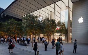Apple’s first flagship in SE Asia opens in Singapore