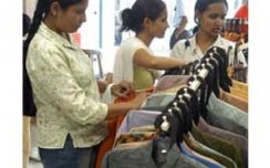 After'khadi denim', weavers in talks with Arvind for'poly vastra'