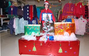 Toonz Retail launches"œBe a Santa, for a Cause"campaign