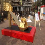 Metro's giant shoe display at Kala Ghoda Festival