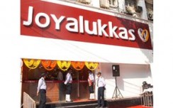 Joyalukkas unveils first showroom in Kolkata