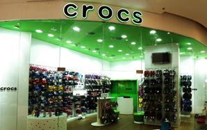 crocs showroom nearby