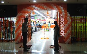 Spencer's launches hypermarket in Meerut