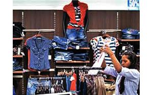 Centre mulls regulator for organised retail