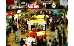 Retail space supply in malls up by 78% in 2013: CBRE