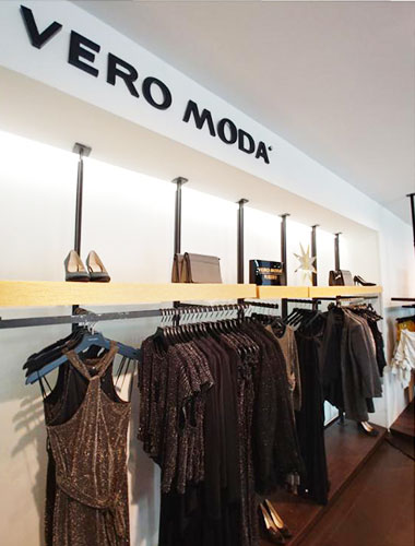 احتفل معطف الهدوء والطمأنينة vera moda tarup center -