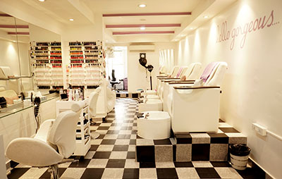 Gorgeous Beauty Bar