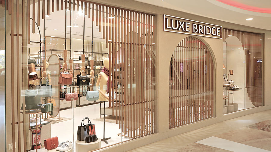 Luxe Bridge